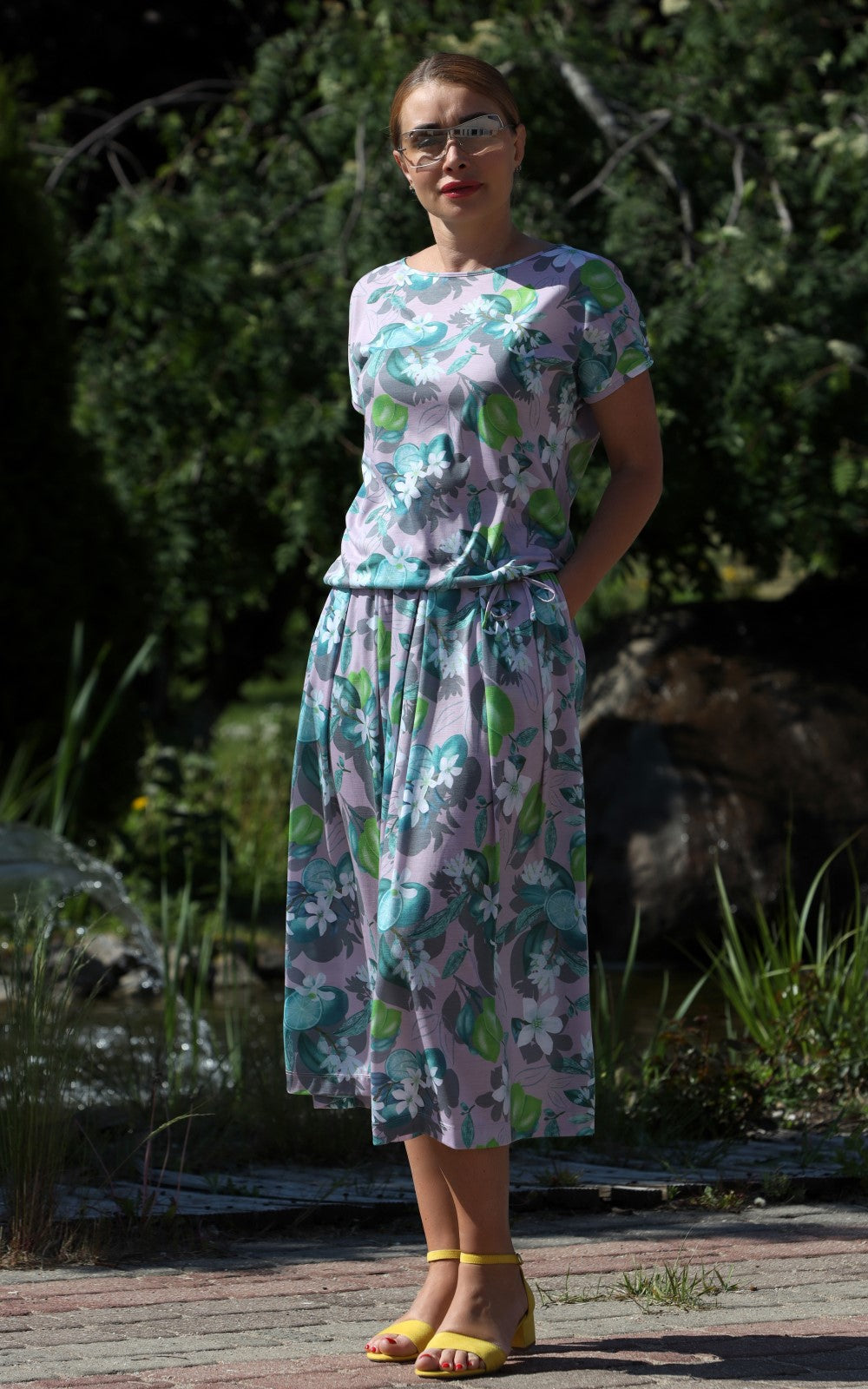 Summer Bright Suit Odri No18