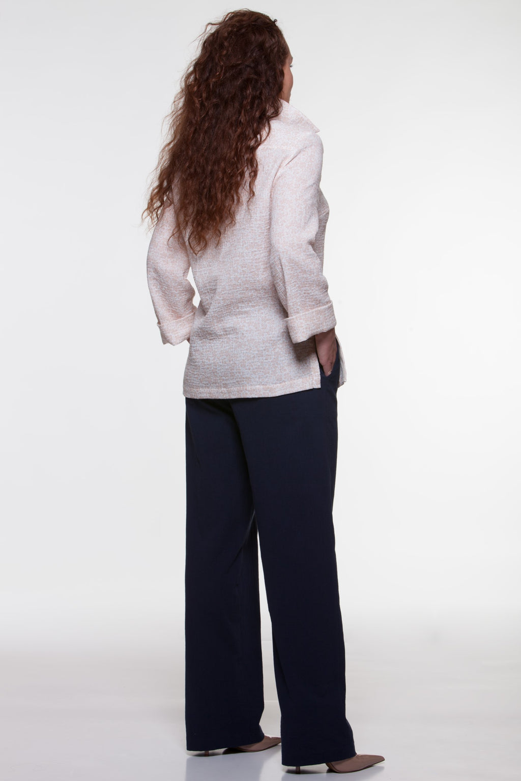 Lightweight — Relaxed Shirt Jenna No8