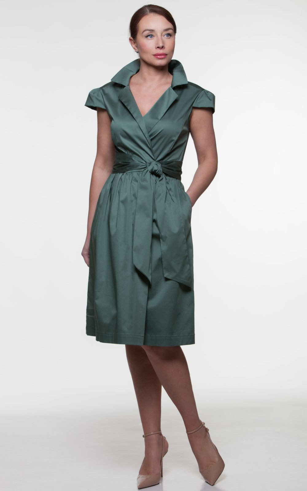 Doll-like Silhouette Dress Loren No9