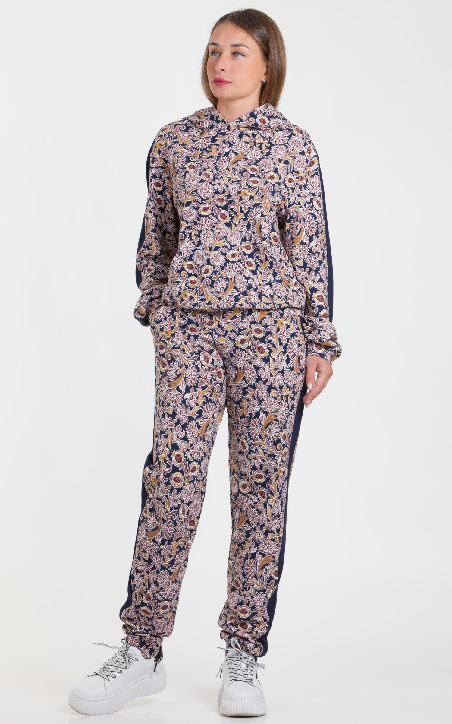 A Bright Casual Pantsuit Amira No15