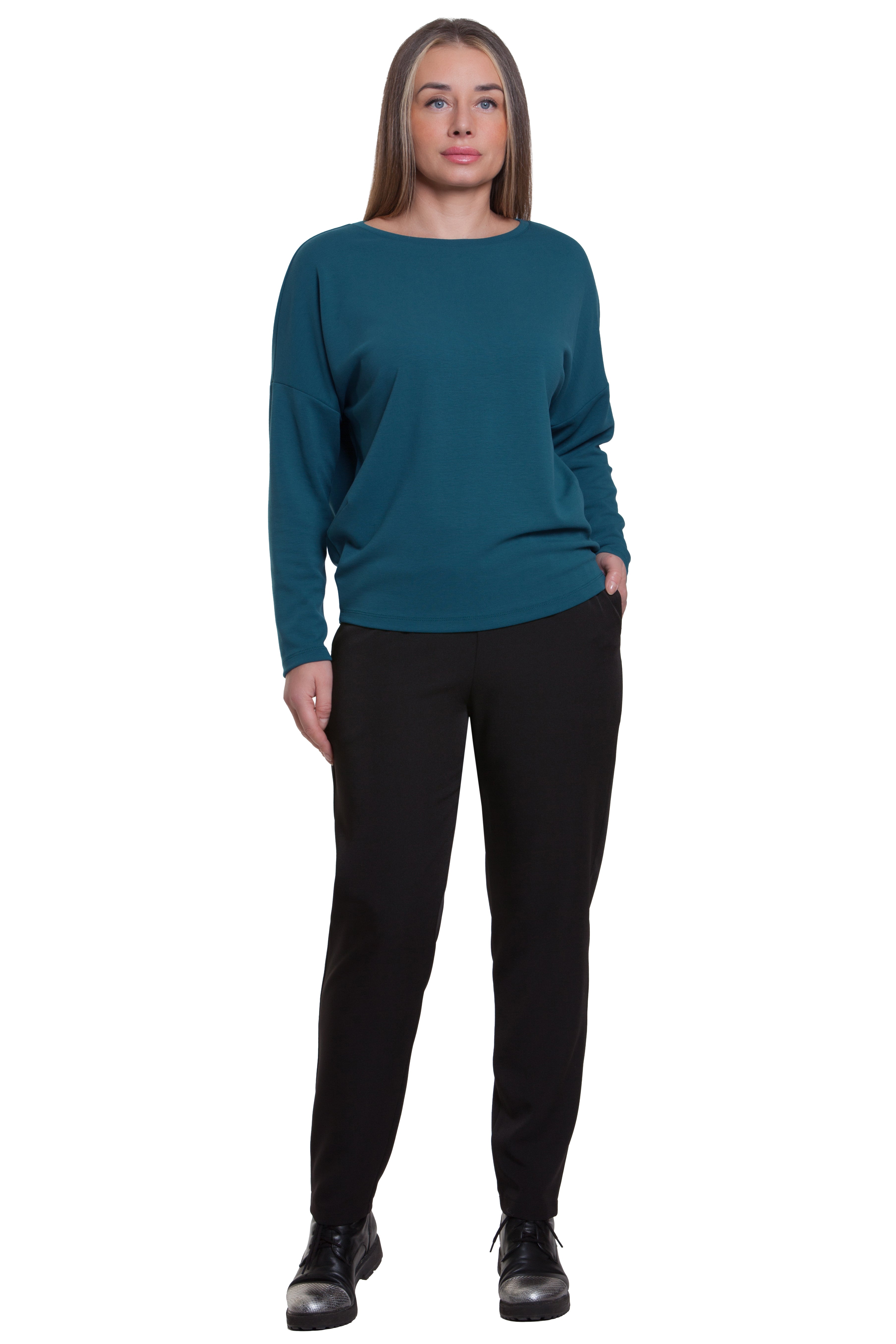 Casual Loose-fit Jumper Annie No206 — Magnolica Latvian Women's Clothing