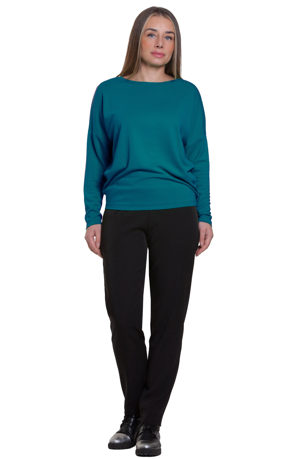 Casual Loose-fit Jumper Annie No226 — Magnolica Latvian Women's Clothing