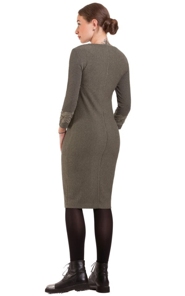 Classic Fitted Dress Lucy No1