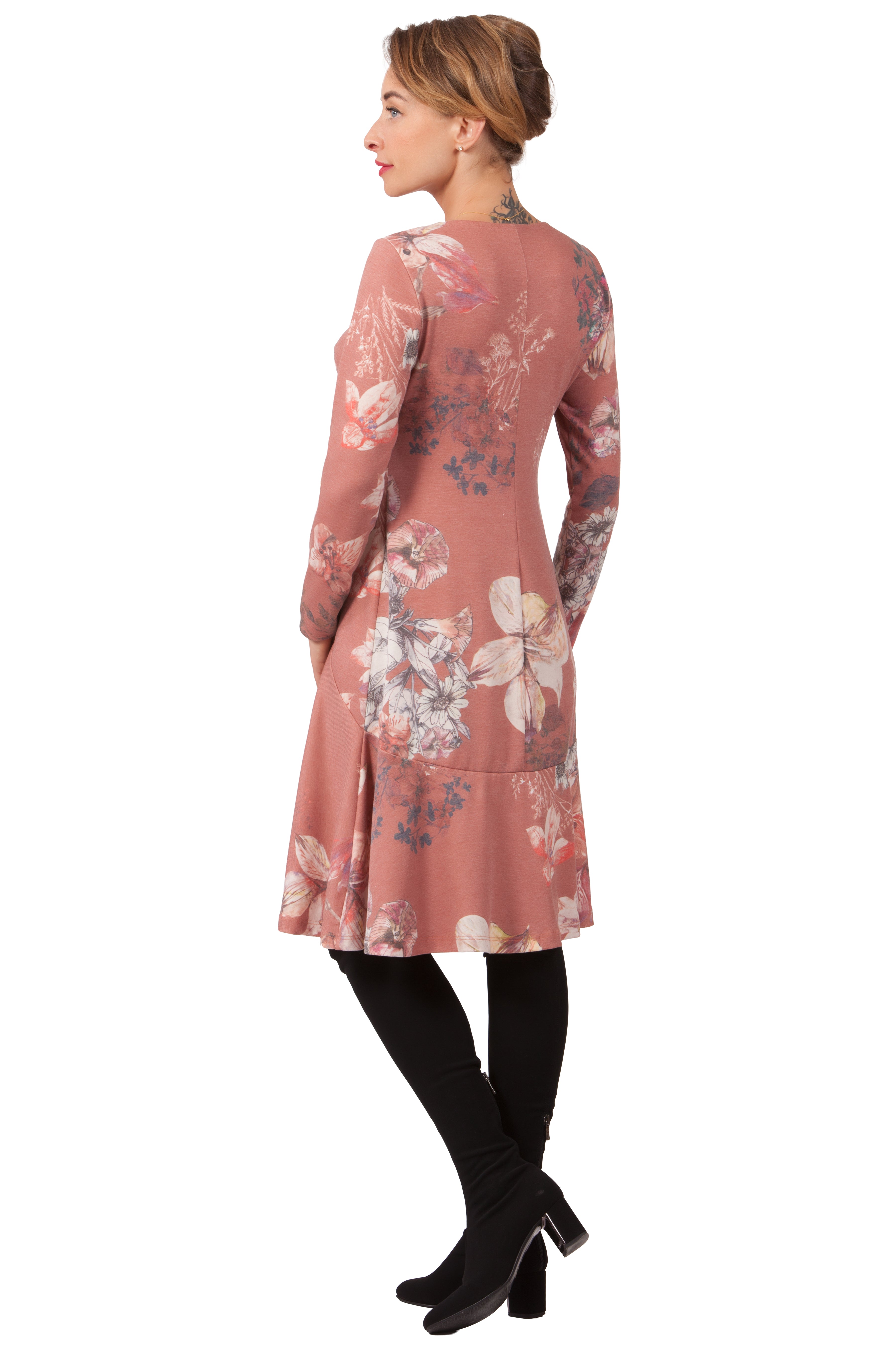 Romantic Dress Karime No16